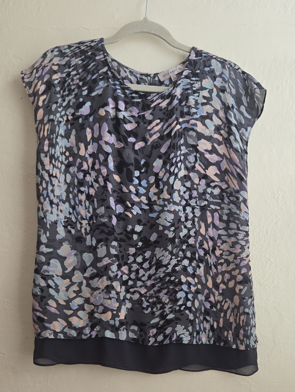 Amaryllis Abstract Chiffon Layered Hem Blouse_0060